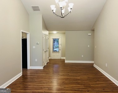 5750 Crest Hill Drive - Photo Thumbnail 7