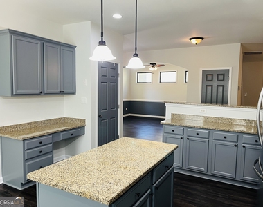 445 Summerlin Boulevard - Photo Thumbnail 11