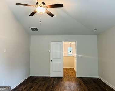 57 Pacific Avenue - Photo Thumbnail 21