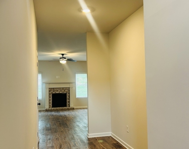 57 Pacific Avenue - Photo Thumbnail 4