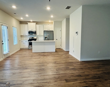 57 Pacific Avenue - Photo Thumbnail 8