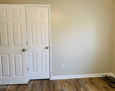 140 Pine Terrace - Photo Thumbnail 14