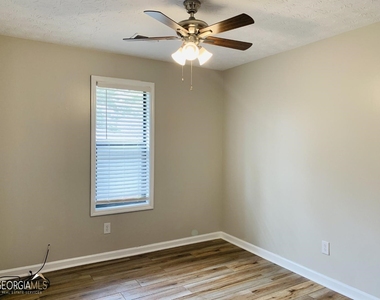 140 Pine Terrace - Photo Thumbnail 13
