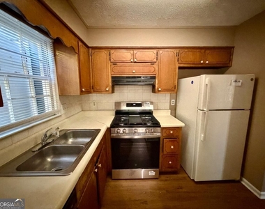 6696 Chupp Road - Photo Thumbnail 5