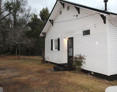 402 Jefferson Street - Photo Thumbnail 2
