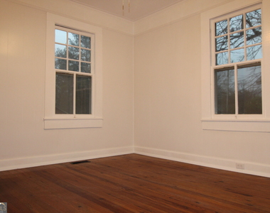 402 Jefferson Street - Photo Thumbnail 8