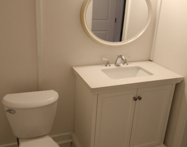 402 Jefferson Street - Photo Thumbnail 5