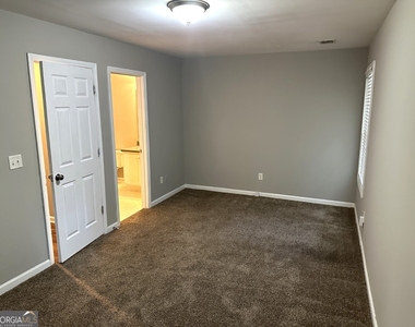 7040 Biltmore Trace - Photo Thumbnail 25
