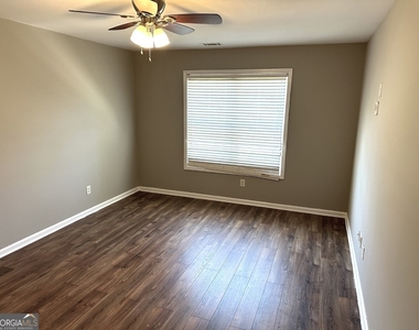 7040 Biltmore Trace - Photo Thumbnail 29