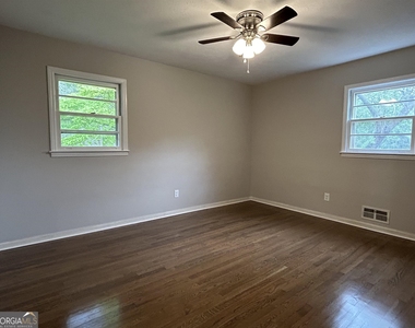 720 Jewel Place - Photo Thumbnail 18