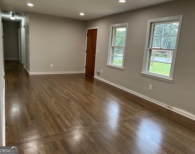 720 Jewel Place - Photo Thumbnail 1