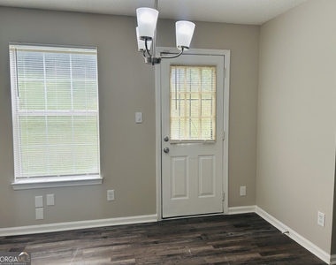 7018 New Dale Road - Photo Thumbnail 10