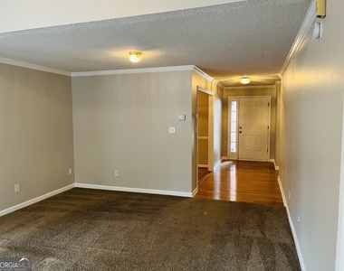 155 Woodstream Way - Photo Thumbnail 9