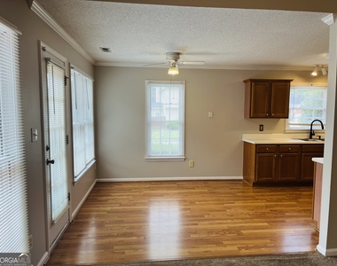 155 Woodstream Way - Photo Thumbnail 12