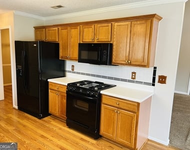155 Woodstream Way - Photo Thumbnail 16
