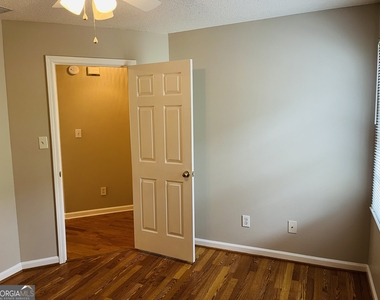 155 Woodstream Way - Photo Thumbnail 27