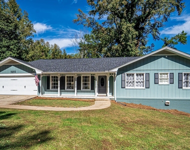 5205 Corinth Circle Sw - Photo Thumbnail 2