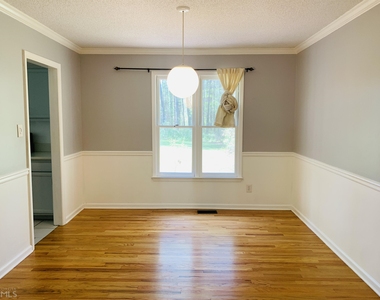 210 Spring Forest Way - Photo Thumbnail 11