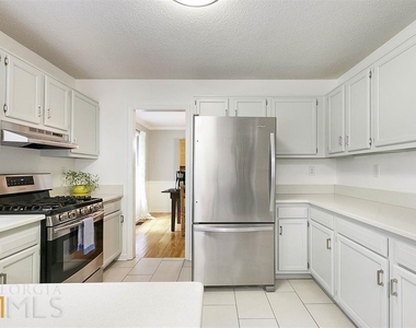 210 Spring Forest Way - Photo Thumbnail 3