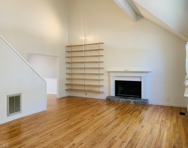 210 Spring Forest Way - Photo Thumbnail 7