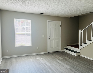 605 Wilburn Avenue - Photo Thumbnail 5