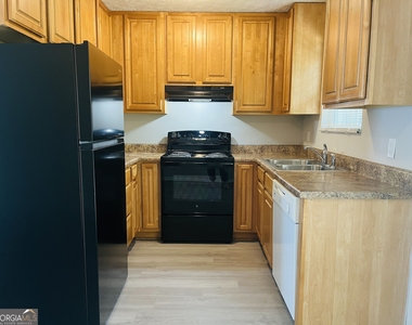605 Wilburn Avenue - Photo Thumbnail 7