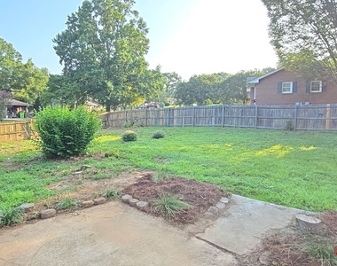 6580 Runlet Way - Photo Thumbnail 12