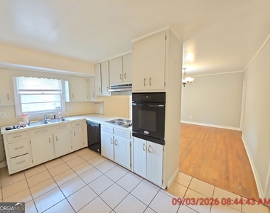 6580 Runlet Way - Photo Thumbnail 5