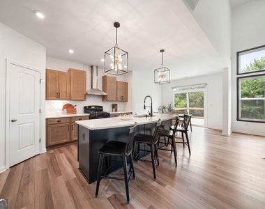 8150 Scenic Ridge Way - Photo Thumbnail 9