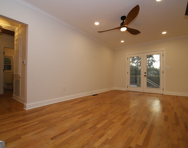 404 College Avenue - Photo Thumbnail 6