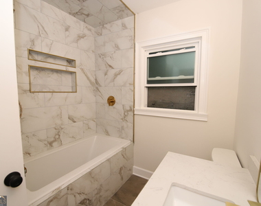404 College Avenue - Photo Thumbnail 5