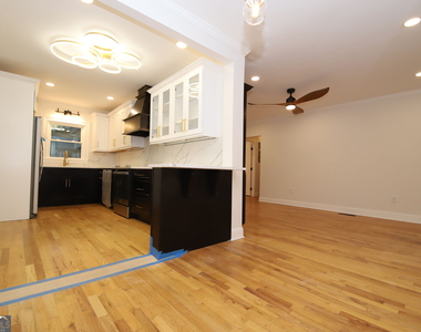 404 College Avenue - Photo Thumbnail 8