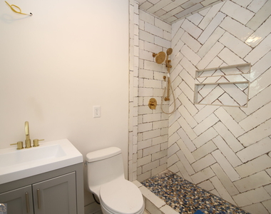 404 College Avenue - Photo Thumbnail 4