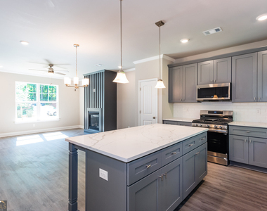 3352 Landings South Drive - Photo Thumbnail 12