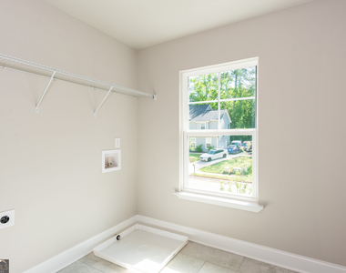3352 Landings South Drive - Photo Thumbnail 27