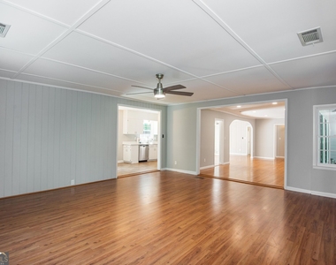 80 Pinehurst Lane - Photo Thumbnail 9
