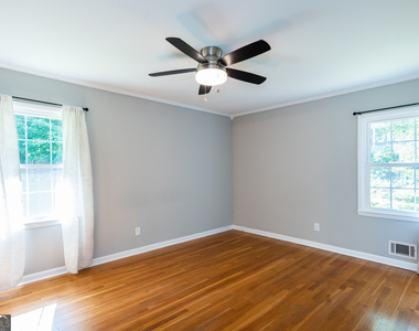 80 Pinehurst Lane - Photo Thumbnail 23