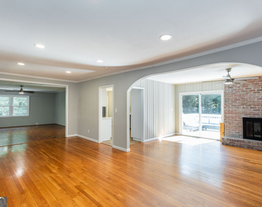 80 Pinehurst Lane - Photo Thumbnail 4