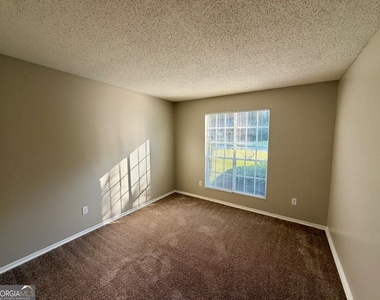 1617 Picadilly Court Ne - Photo Thumbnail 8