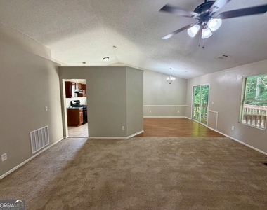 1617 Picadilly Court Ne - Photo Thumbnail 2