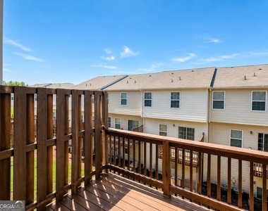 400 Patina Place Se - Photo Thumbnail 10