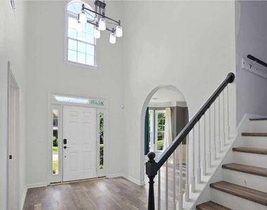 3520 Mystic Drive - Photo Thumbnail 2