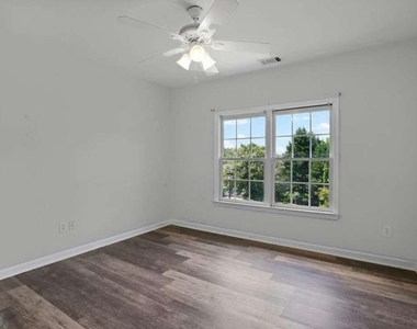 3520 Mystic Drive - Photo Thumbnail 23