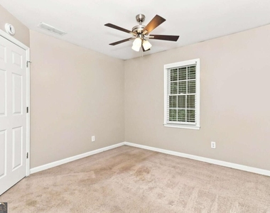 318 Magnolia Drive - Photo Thumbnail 10