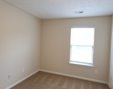 3044 Lake Park Trail - Photo Thumbnail 22