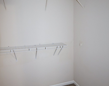 3044 Lake Park Trail - Photo Thumbnail 11