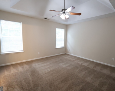 3044 Lake Park Trail - Photo Thumbnail 8