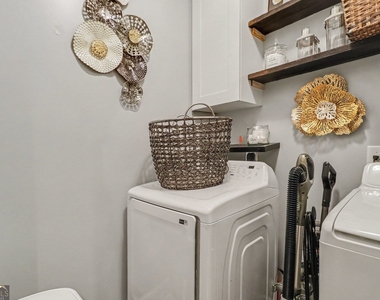 7910 Ansbury Park Way - Photo Thumbnail 20