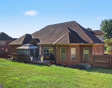 7910 Ansbury Park Way - Photo Thumbnail 23