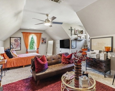 7910 Ansbury Park Way - Photo Thumbnail 21